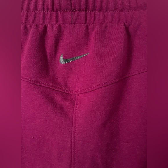 Nike Dri-FIT Yoga joggers in Pink and gray set - Picture 3 of 10